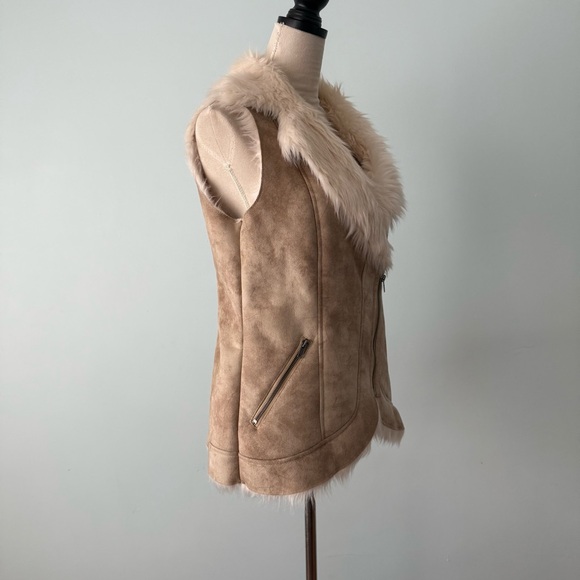 ✨ Scully Faux Shearling Suede Vest | Cream Fur Trim | Size M ✨ - Picture 6 of 12